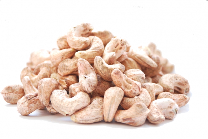 Cashew nuts with skin 250 g 